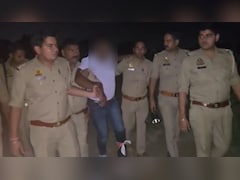 बुलंदशहर में पुलिस मुठभेड़ में बदमाश ग‍िरफ्तार, पैर में लगी गोली, साथी भी अरेस्‍ट