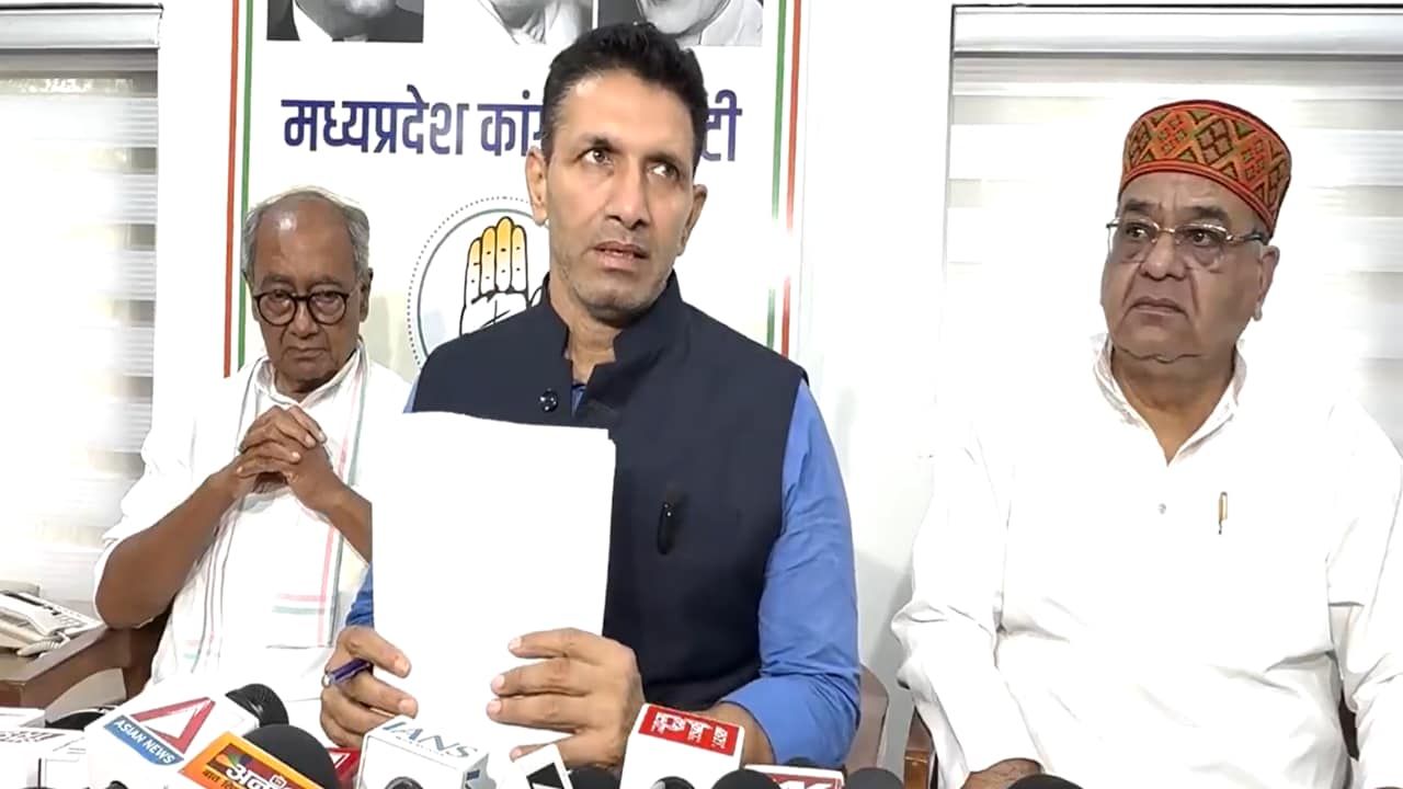 MP कांग्रेस PAC बैठक में जमीन विवाद से लेकर CM घेराव तक की रणनीति; BJP ने कहा अंतर्विरोध सामने आया