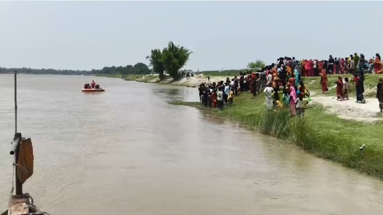 बिहार: कोसी नदी हादसे में 1 डेड बॉडी बरामद, लापता लोगों के लिए अभी भी रेस्क्यू ऑपरेशन जारी