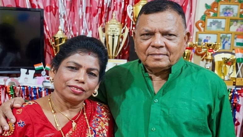 भोपाल में बुजुर्ग दंपती की हुई हत्या: 3 गोलियां मारकर क&zwj;िसने ली जान? बेटे की कहानी निकली झूठी
