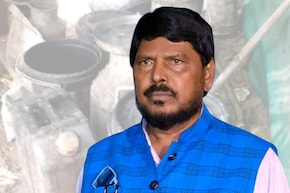 Ramdas Athawale : 'हातभट्टीची दारू अधिकृत करा'; केंद्रीय राज्यमंत्री रामदास आठवलेंची अजब मागणी