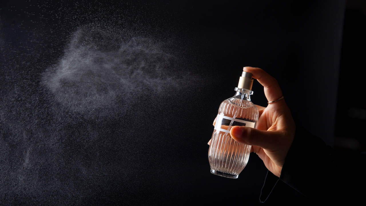 Historically, fragrance was a symbol of pure luxury and status, celebrated by royalty entirely free from the modern confines of gender labels. Historically, fragrance was a symbol of pure luxury and status, celebrated by royalty entirely free from the modern confines of gender labels.