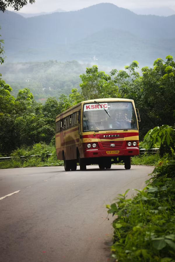 ജൂൺ 15 മുതൽ കെഎസ്ആർടിസിയിൽ സ്ത്രീകൾക്ക് സൗജന്യ യാത്ര; അറിയാം പ്രധാന വിവരങ്ങൾ