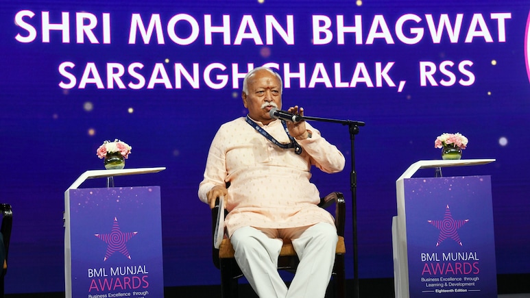RSS ला पैसा नक्की कुठून मिळतो? गुरुदक्षिणेवर टॅक्स का लागत नाही? कसं चालतं संघाचं काम? वाचा सर्व माहिती