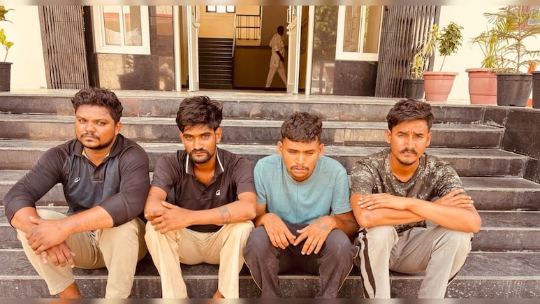 भीड़भाड़ इलाके में खड़ी कार का शीशा तोड़कर करते थे चोरी, कड़िया सांसी गैंग का खुलासा