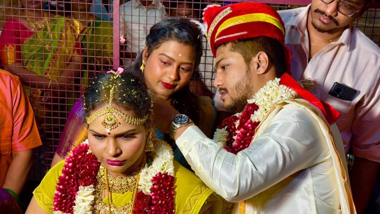 Major Om Nagarjun Dowry Case: चेन्नई के रहने वाले कारोबारी पी. दक्षिणामूर्ति का आरोप है कि उन्होंने दहेज में 3 करोड़ रुपये की कीमत के सामान दिए लेकिन मेजर उनकी बेटी से 2 करोड़ रुपये और लाने की बात कहते थे. 
