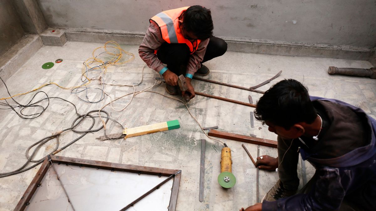 Opinion | Forget Coding. The World's Hottest Jobs Now Belong To Plumbers, Electricians