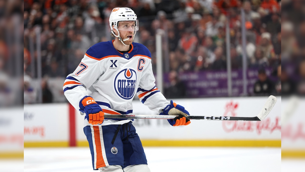 Connor McDavid and Nikita Kucherov Lead NHL All Star Team Selections for 2025 26 Season