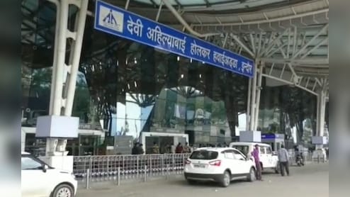 इंदौर में अचानक बदला मौसम, तेज आंधी-तूफान के चलते दो फ्लाइट की गई डाइवर्ट&nbsp;