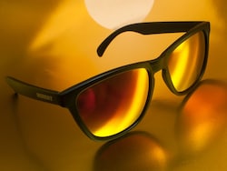 Why Are People Using Yellow Sunglasses, And Why Are They Trending Again?