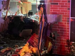 Tesla Crash Into Home Kills Woman - Driver-Assist At Fault? Elon Musk Refutes Claim
