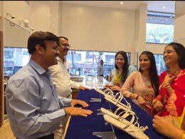 PCMC News: हौसेला मोल नाही! लेक आणि सुनेलाही धोंडे दान; बारणे कुटुंबियाचं गिफ्ट पाहून सगळेच शॉक