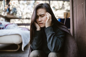 World Brain Tumour Day 2026: क्या बार-बार होने वाला सिरदर्द है खतरे की घंटी? जानिए ब्रेन ट्यूमर के शुरुआती संकेत