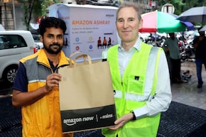 क्विक कॉमर्स के लिए Amazon का बड़ी तैयारी, अब 300 से ज्यादा शहरों में मिनटों में पहुंचेगा सामान