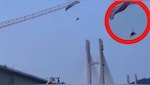पैराग्लाइडिंग या 'मौत' का खेल, 4 घंटे तक हवा में लटका रहा शख्स, VIDEO देख अटक जाएंगी सांसें