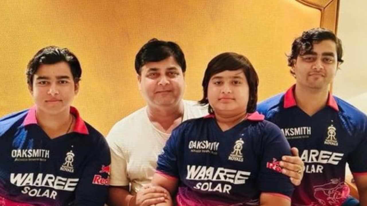 वैभव का छोटा भाई आशीर्वाद सूर्यवंशी भी नहीं है कम, प‍िता ने बताया क‍िसमें अध‍िक टैलेंट — WellsTrack