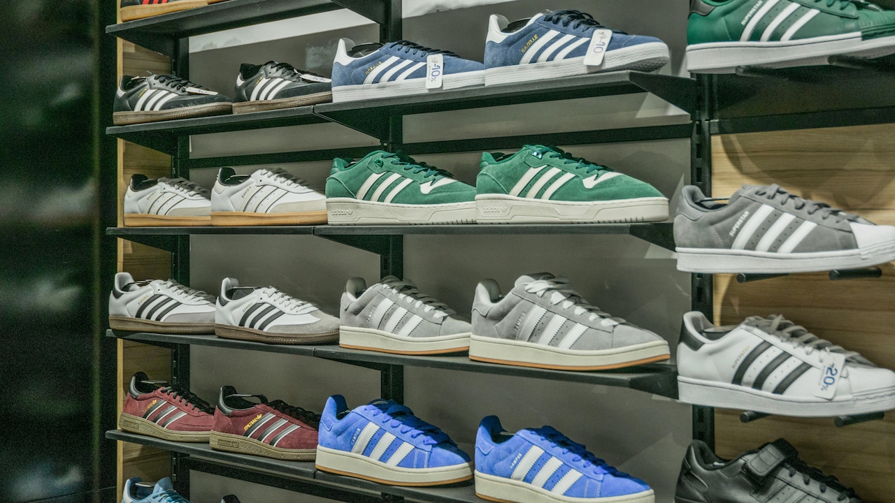 Shoppers can secure a minimum of 40% off on both stylish lifestyle sneakers and high-performance running shoes.