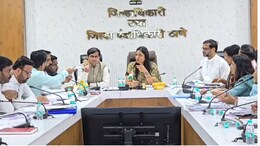 Thane News : रुबल अग्रवाल यांचा पहिला 'वार', बेकायदा खनिज उपसा करणारे होणार 'गार'! ठाण्यातून मोठी बातमी