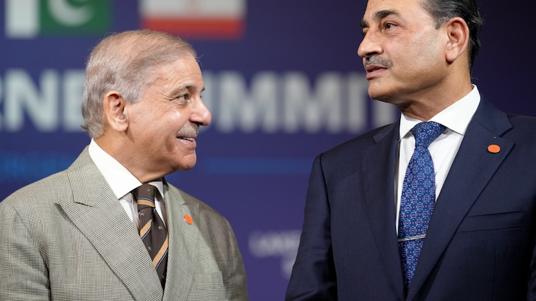 'Diplomacy Doesn't Feed People': Ex-Singapore Envoy Warns Pakistan Is Teetering On Brink Of Failure