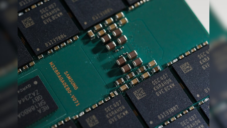 Samsung, SK Hynix Reportedly to Invest $1.3 Trillion Over 10 Years