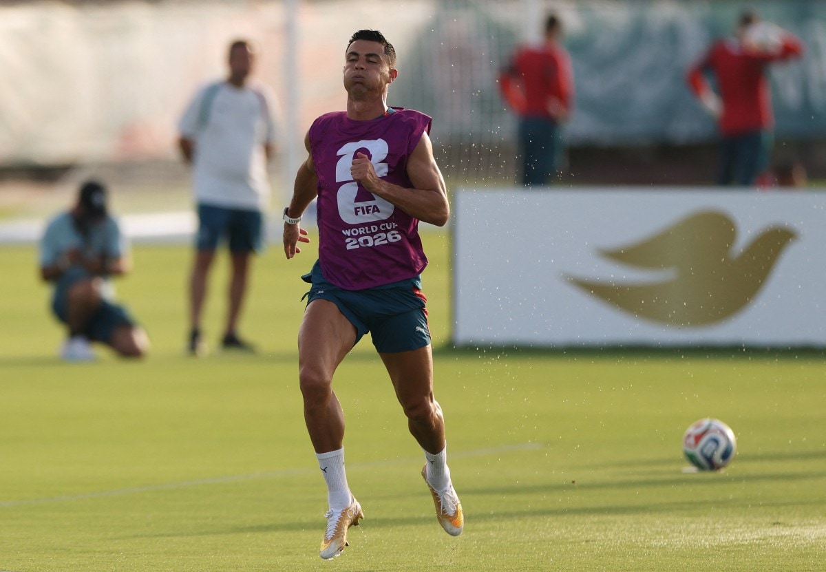 Ronaldo's New Boots For FIFA WC:  'Gold Scorpion' Mercurial Superfly 11