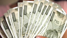 Saving Tips : 30 हजार पगारात श्रीमंत व्हायचंय? लाइफस्टाइलमधील 5 बदल अन् बचतीच्या टिप्स स्वीकारा; होईल मोठी बचत