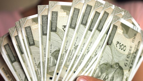 Saving Tips : 30 हजार पगारात श्रीमंत व्हायचंय? लाइफस्टाइलमधील 5 बदल अन् बचतीच्या टिप्स स्वीकारा; होईल मोठी बचत