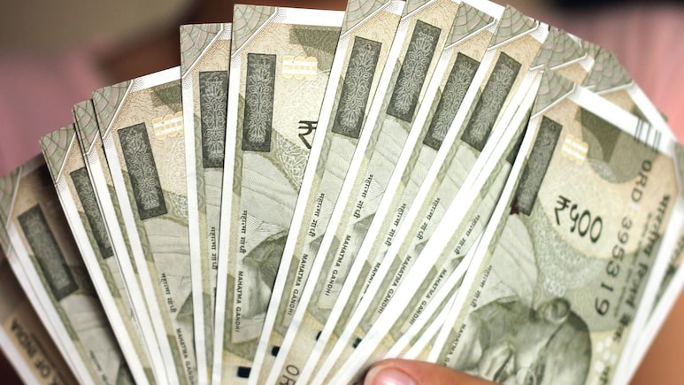 Saving Tips : 30 हजार पगारात श्रीमंत व्हायचंय? लाइफस्टाइलमधील 5 बदल अन् बचतीच्या टिप्स स्वीकारा; होईल मोठी बचत