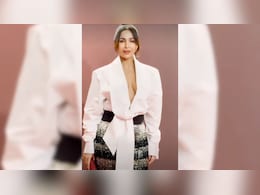 Viral Video: Malaika Arora, 50, Serves Timeless Glam In A Monochrome Look