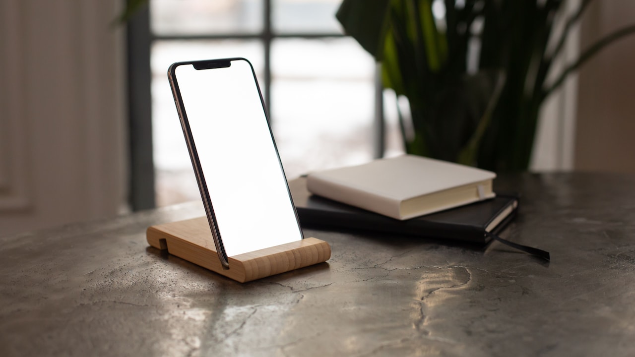 Top 5 Accessories That Extend Smartphone Life, Not Just Convenience