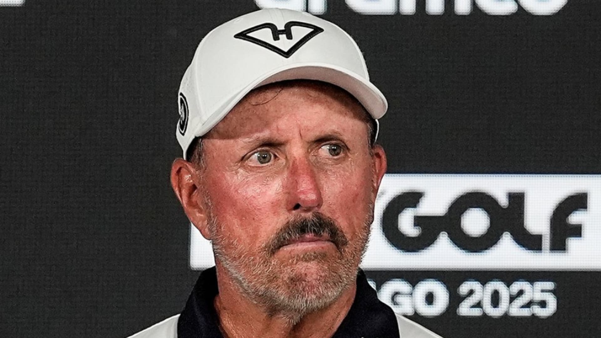 Ashley Perez revives old claims involving Phil Mickelson amid photo allegation dispute