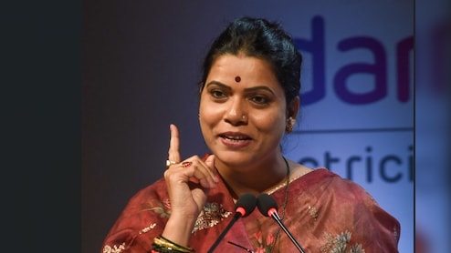 'स्टैंड-अप कॉमेडी शो पर रोक लगनी चाहिए...', 370 बिरयानी विवाद के बीच मुंबई की मेयर रितु तावड़े का बड़ा बयान