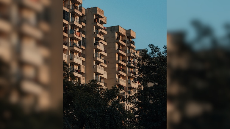 "Rs 2 Crore For A 2BHK?" Delhi Couple Earning Rs 2 Lakh Says Buying A Home Is Out Of Reach