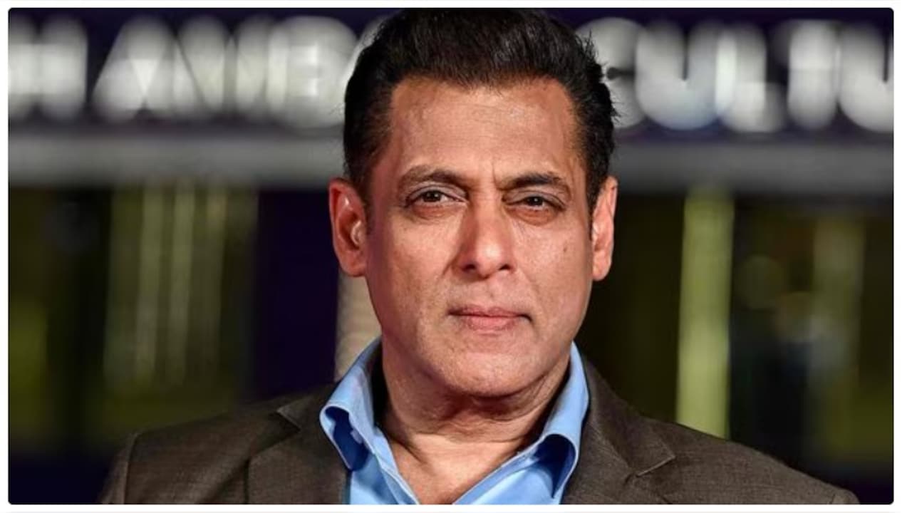 सलमान खान की रूमर्ड गर्लफ्रेंड यूलिया वंतूर की 7 तस्वीरें, 5वीं देख कहेंगे- ऐश्वर्या- कैटरीना से जरा भी नहीं कम