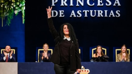 Marjane Satrapi 'Dies Of Sadness': The Physical Impact Of Deep Emotional Loss
