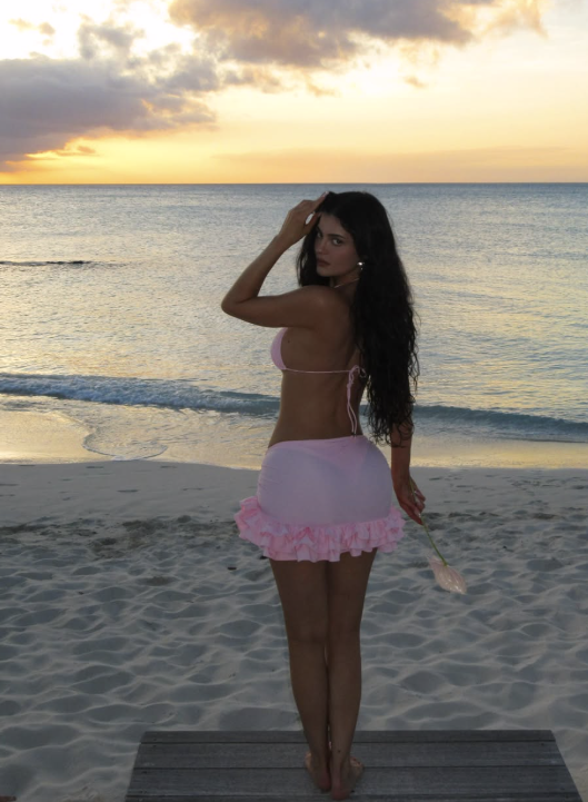 Kylie Jenner Brings The Glam To Turks And Caicos In Pink Bikini And Sheer Skirt