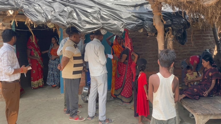उत्&zwj;तर प्रदेश: शादी के 10 साल बाद 20 साल की कुंती को दिल दे बैठा 3 बच्&zwj;चों का प&zwj;िता श्रवण कुमार, दोनों ने एक साथ दी जान