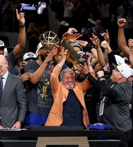 New York Knicks Beat San Antonio Spurs To Claim First NBA Title In 53 Years