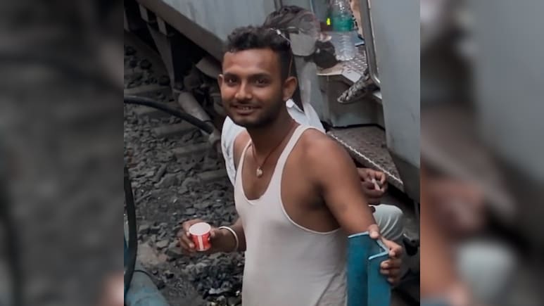 ट्रेन में सफर कर रही महिला को लड़के ने किए भद्दे इशारे, शिकायत पर रेलवे का एक्शन
