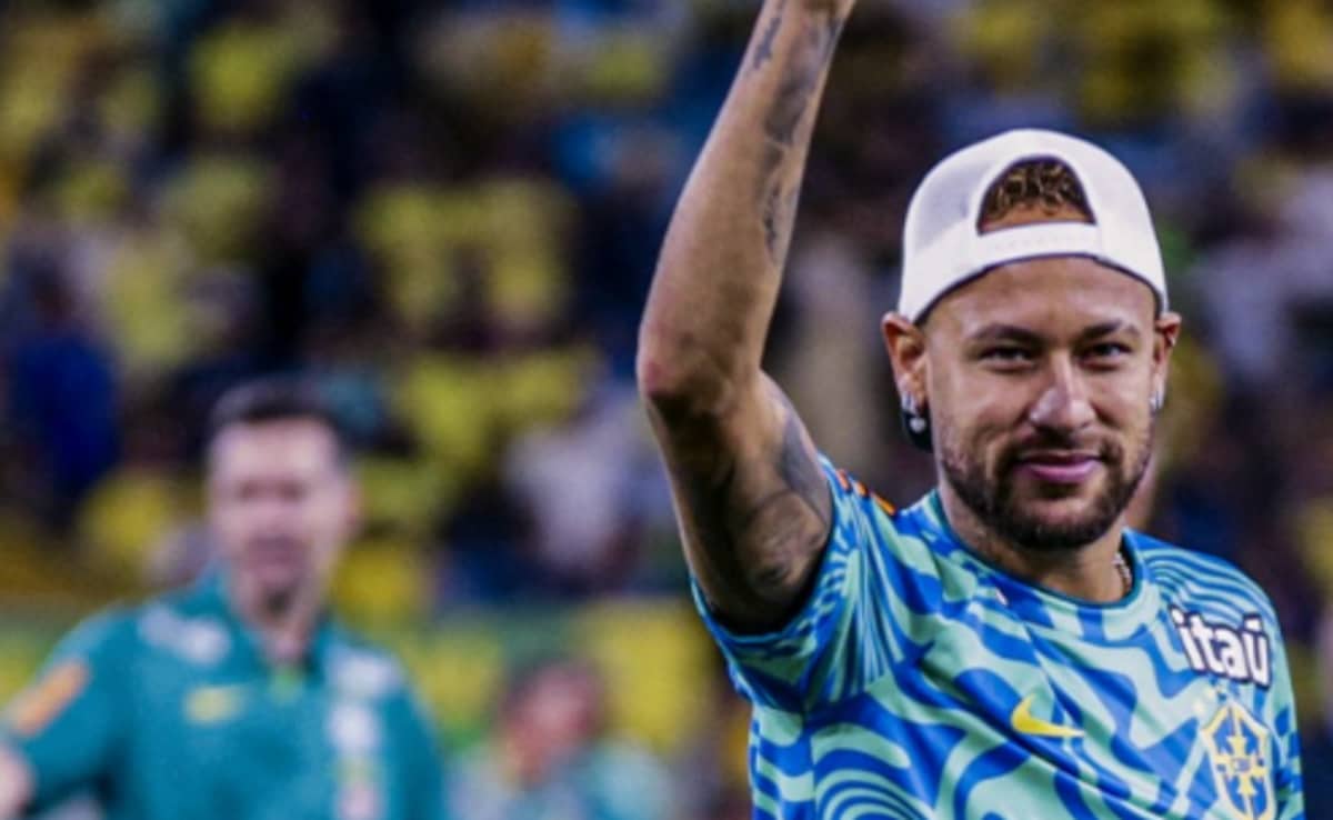 Neymar Rocks Nike Shox R4 Brazil Edition At The Maracana After Brazil Beat Panama 6-2