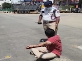 Bengaluru Man Squats On Road To Protest Governor's VIP Convoy Blockade Bengaluru Man Squats On Road To Protest Governor's VIP Convoy Blockade