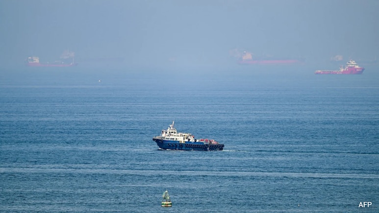 UAE Discusses Hormuz Security With Iran In Rare Call Amid Ceasefire