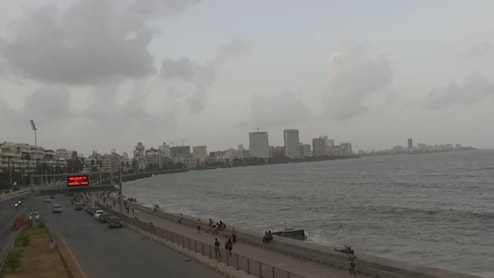 Mumbai Rains Today: City Wakes Up To Cloudy Skies; IMD Warns Of Thunderstorms, Lightning