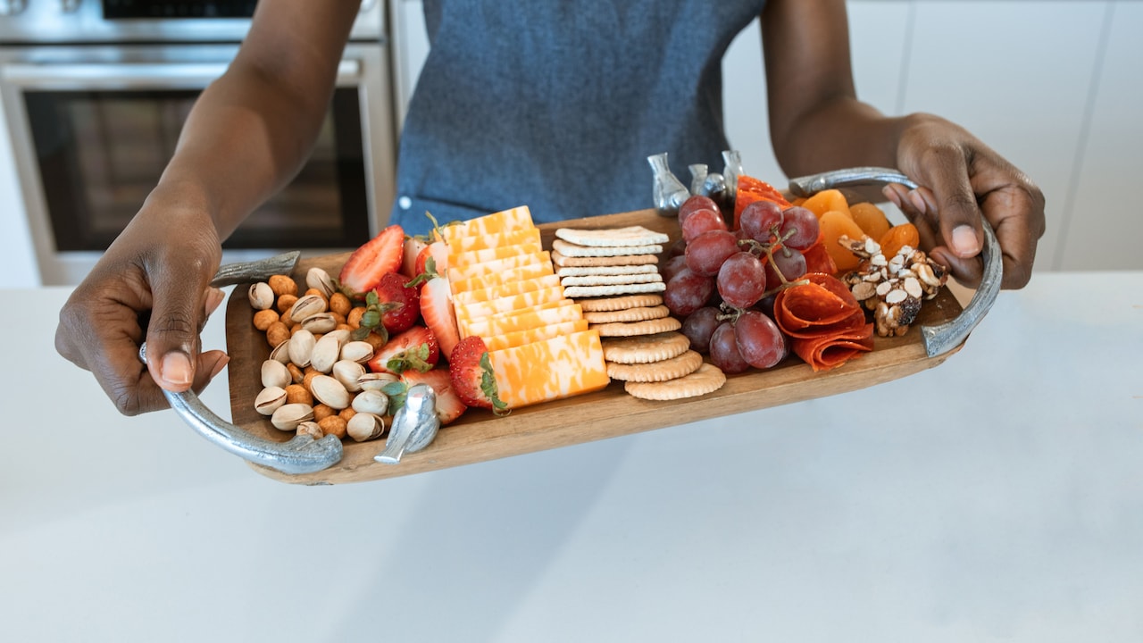 Must-have serveware picks to elevate your dining experience