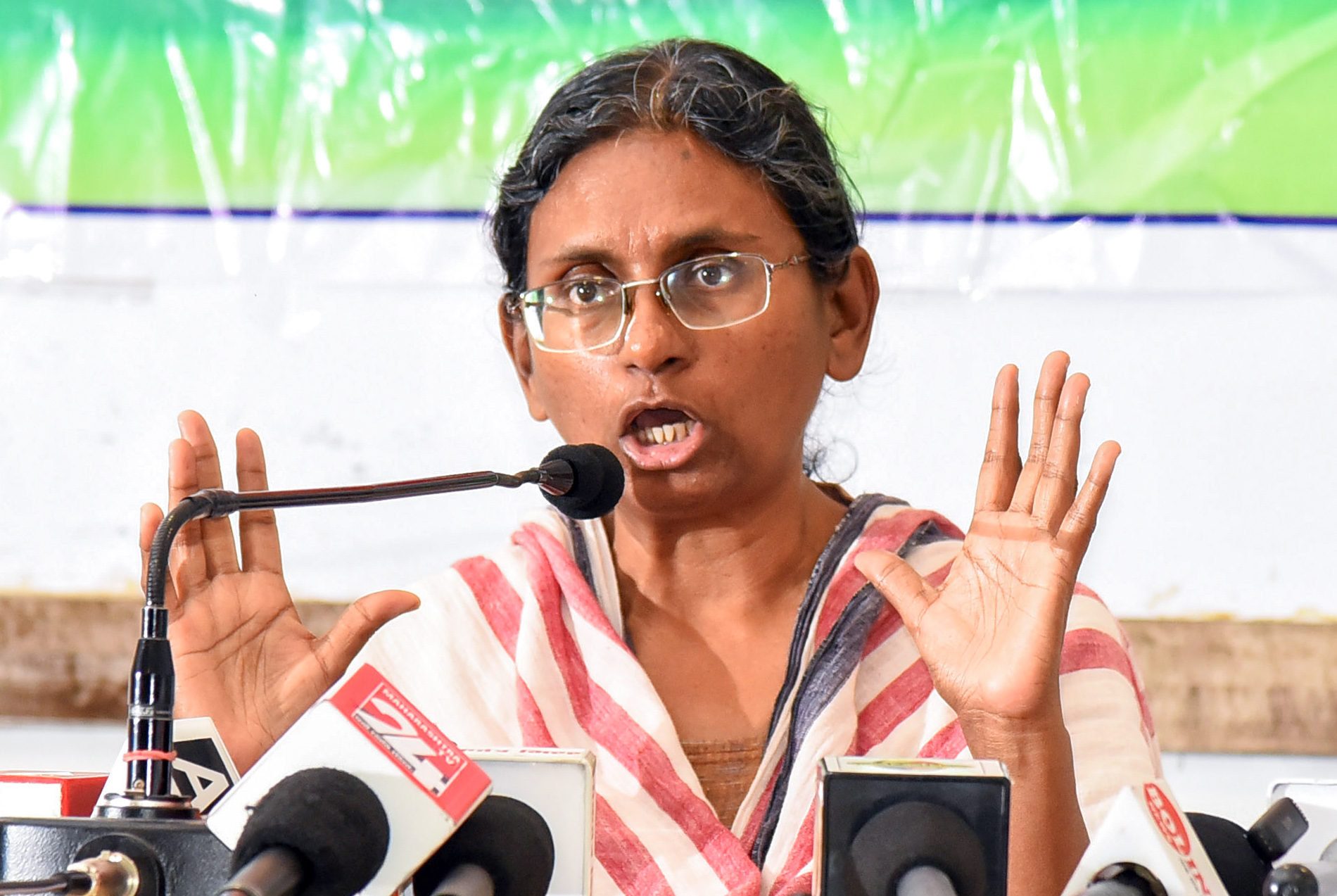सुप्रीम कोर्ट पहुंचा मीनाक्षी नटराजन नामांकन रद्द का मामला, आज आ सकता है बड़ा फैसला?