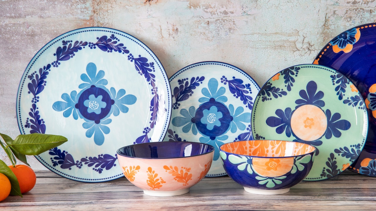 Dinnerware sets you can grab under ₹5,000 Dinnerware sets you can grab under ₹5,000