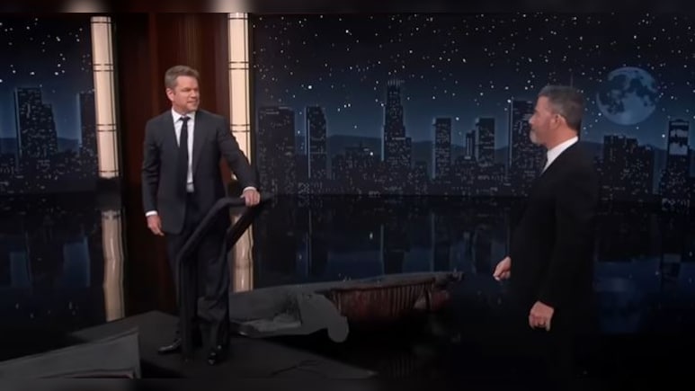 Matt Damon Surprises Jimmy Kimmel With A Trojan Horse Prop: 'I Have Travelled Far And Wide&rsquo;