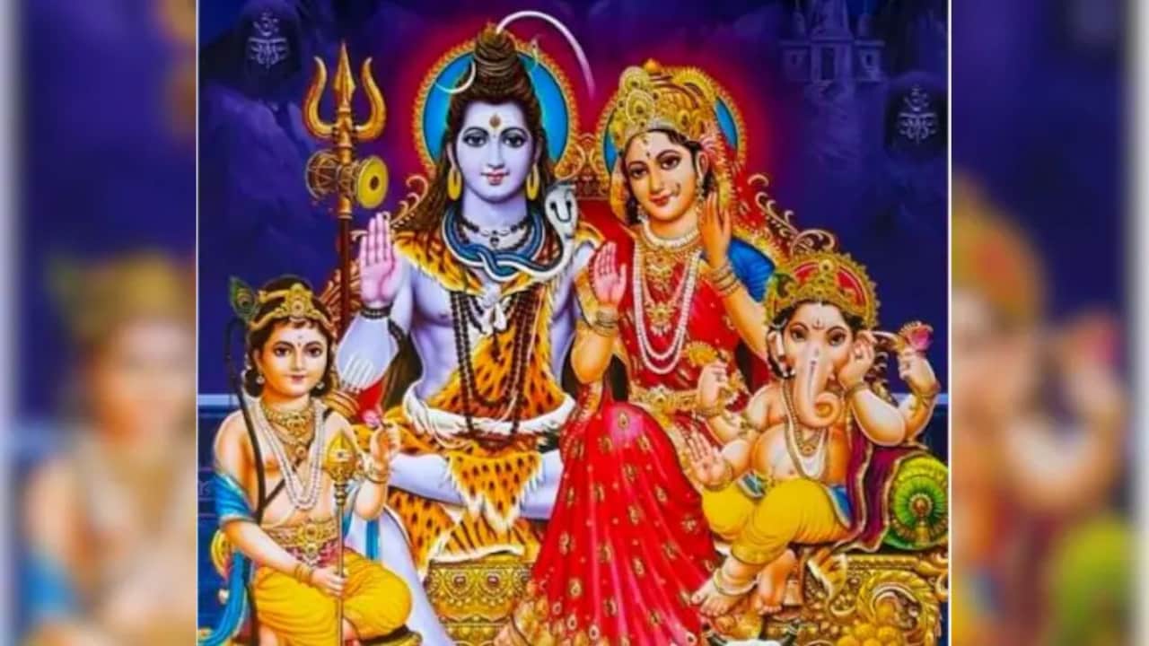 Masik Shivratri 2026: ॐ जय शिव ओंकारा, स्वामी जय शिव ओंकारा... आज मासिक शिवरात्रि पर करें भोलेनाथ की आरती, दूर होंगे जीवन के कष्ट