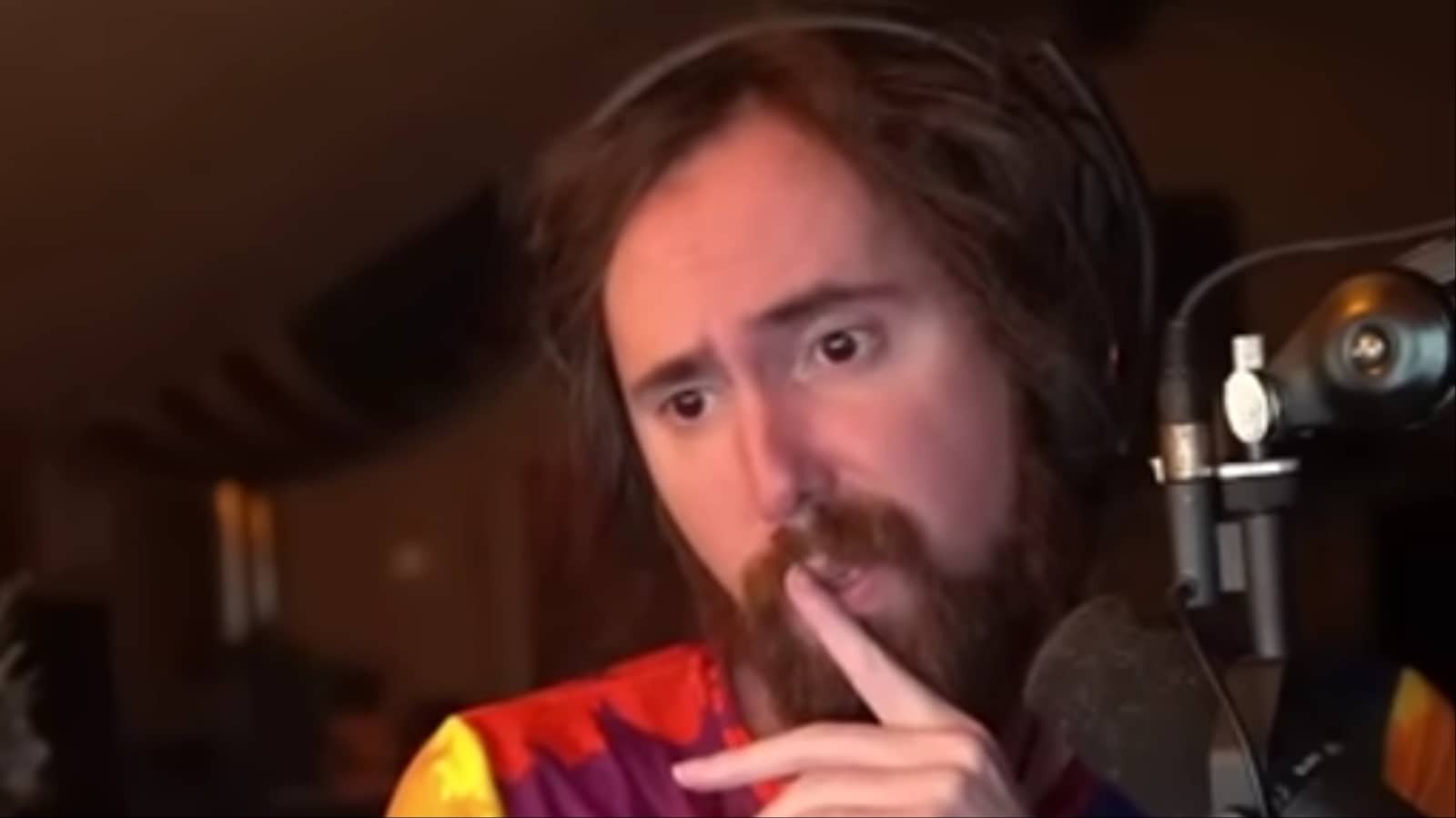 What Happened To Asmongolds Hygiene? Streamer Says He Skipped Showers For A Month Despite His Girlfriends Advice