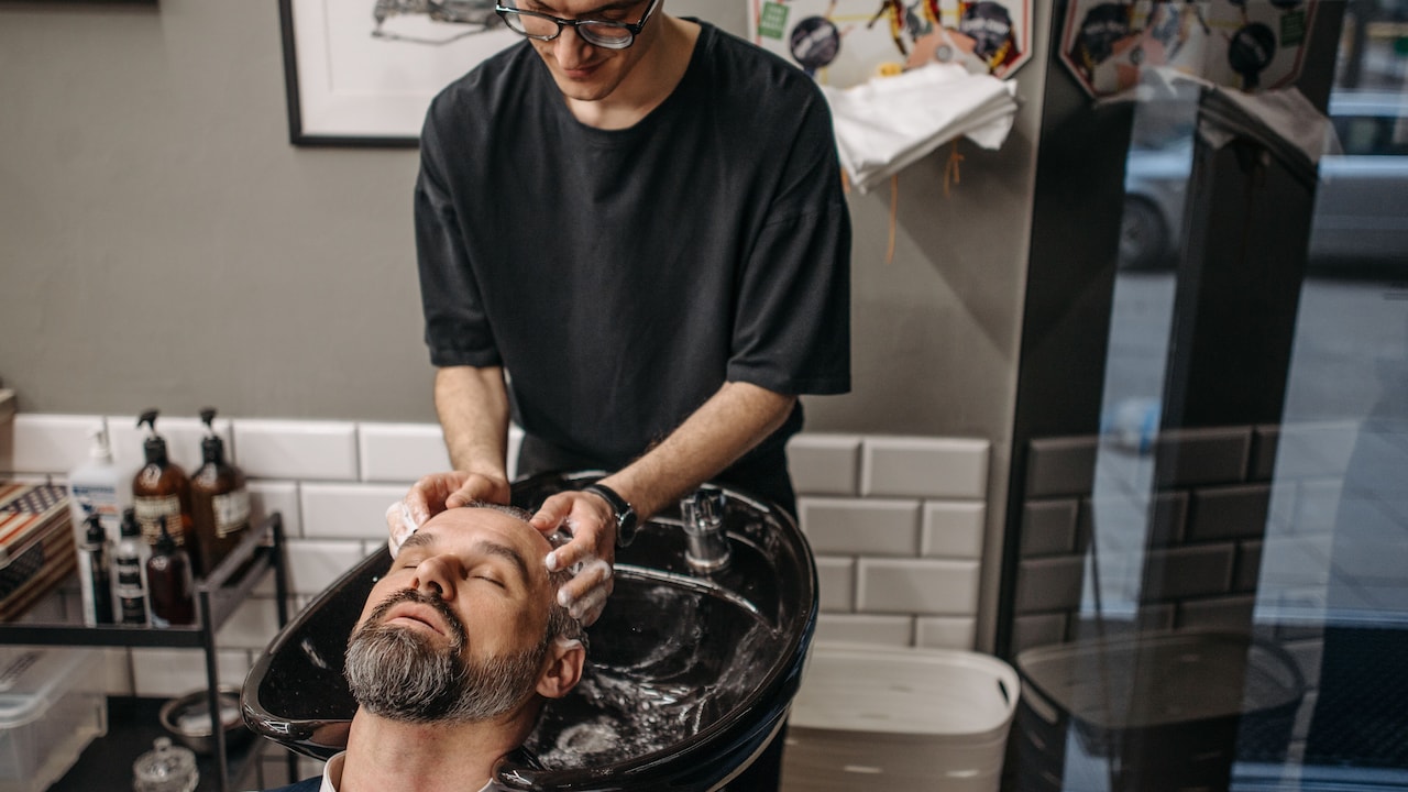 Does Shampoo Really Stop Working? Build-Up And Hard Water Explained